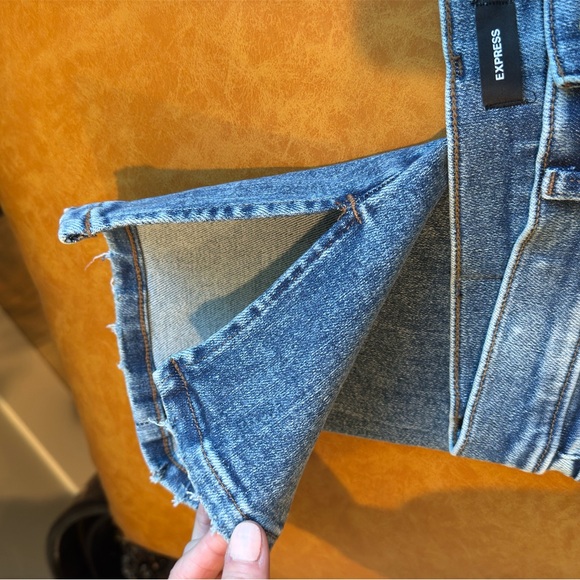 Express skyscraper midrise - Picture 5 of 6